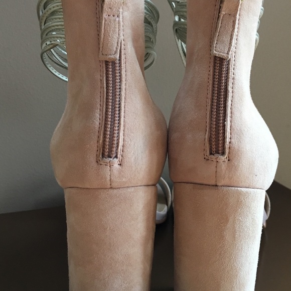 Audrey Brooke Heels - Picture 3 of 3